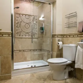 Charades Guest House - Image 3