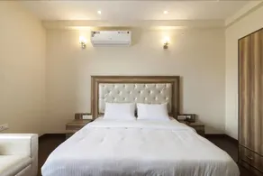 Hotel Tavishk by FabHotels - Image 5
