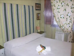Faceroom Bed & Breakfast - Image 2
