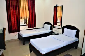 Hotel Pradeep Palace - Image 3