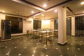 Kumar Residency by OYO Rooms - Image 5
