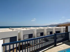 Comfortable, Attached Holiday Home With Private Pool and Near the sea - Image 2