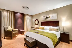 Protea Hotel by Marriott Transit O.R. Tambo Airport - Image 4