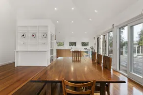 Perfect Blairgowrie Beach House - Image 4
