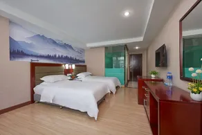 Kaiserdom Hotel China Plaza - Image 3