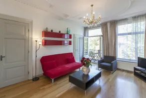 Artis Aquarium Apartment - Image 2