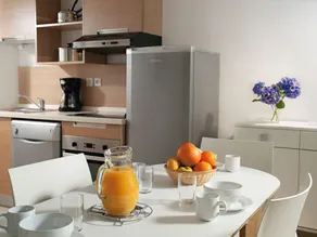 Elegant Holiday Home in Quéven with Terrace - Image 2