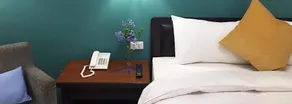 Huashe Hotel Kaohsiung Branch - Image 2