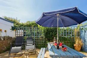 Braunton Blue Dolphin Cottage - Image 5