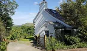 Nant yr Onnen B&B and Ysgubor Holiday Cottage - Image 5