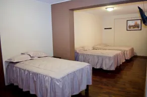 Hostal La Villa Inn - Image 3