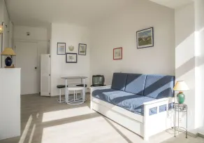 A28 - The Sea Wink Studio - Image 4