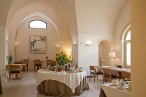 Corte Borromeo Historical Hotel - Image 4