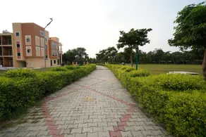 Hotel Clarks Inn Neemrana - Image 2