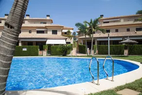 Lujoso apartamento con piscina interior - Image 4