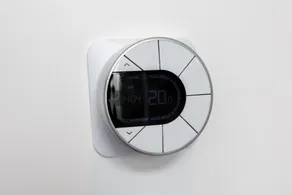 Dollar Apartments at 39 - Image 4