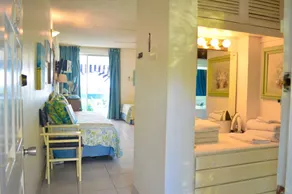 Rooms On The Hip Strip - Montego Bay - Image 2