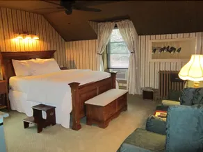 The Jenkins Inn - Image 1