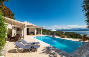 Villa Nafsika in St Stefanos Bay - Image 4