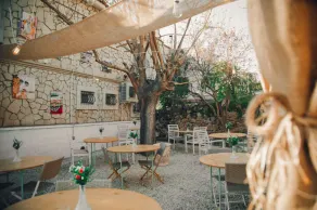 Mell's Alacati - Image 4