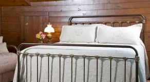 The Carriage House Inn Bed & Breakfast - Image 4
