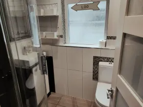 Charming 4BD Semi Detached Home Hastings - Image 5