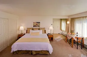 Anchorage Grand Hotel - Image 5