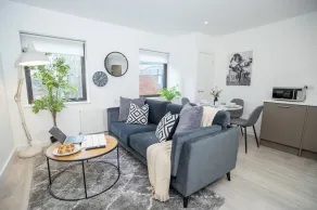 Pembroke House Apartments - Parking - Image 2