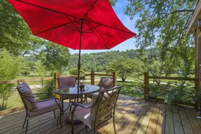 Bluff Cabin - Image 3