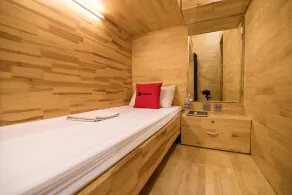 Box Hotel - Image 2