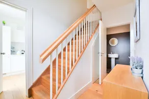 Cathedral Mews Townhouse - Image 5