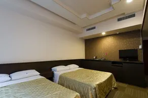 Atami Hotel - Image 3