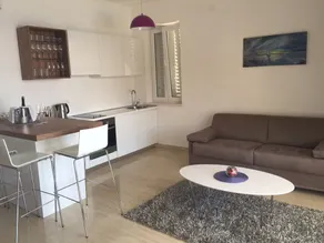 Pine Tree Boutique Apartments - Image 2