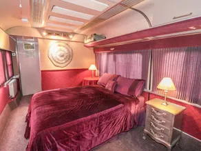 Converted Railway Carriage - Image 4