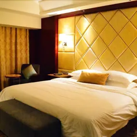 Huaxin Peninsula Hotel - Image 3