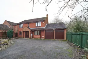 Furzton Serviced Houses - Northleigh - Image 5
