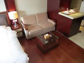 Shanghai Downtown Boutique Apartment Hotel - Image 2