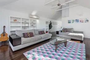 Stunning Family Home 5mins to CBD H332 - Image 2