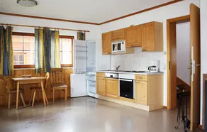 Beautiful Home in Ebensee With 4 Bedrooms, Sauna and Wifi - Image 3