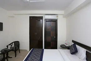 Airport Hotel Prince - Image 4