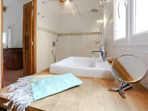 Cozy Holiday Home in Grimaud With Beach Near - Image 2