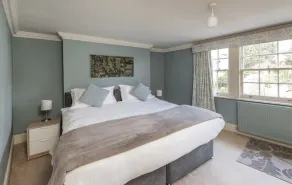 Ivory House - Stunning Central Townhouse - Image 3