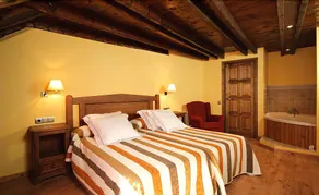 Casa Rafeleta - Guest House - Image 4