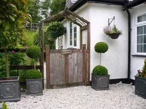 Hurlditch Court Cottage - Image 4