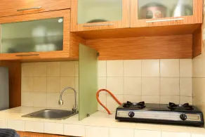 Cozy Stay 2Br Ancol Marina Apartment - Image 2