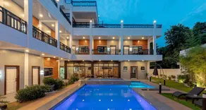 Elkanville Hotel by ZEN Rooms - Image 5