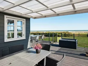 Quaint Holiday Home in Juelsminde Near Sea - Image 4