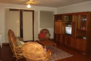 Uvongo log home - Image 3