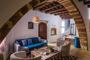 Koutouloufari House - Image 5