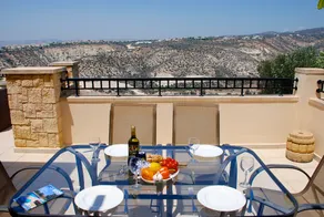 Beautiful, Modern Junior Villa EZ02 - Minimi - with Communal Pool and Lovely Views, Aphrodite Hills - Image 2